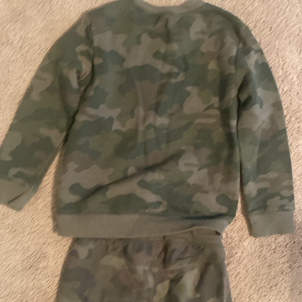 Cat & Jack green army pants and sweater - Picture 4 of 4
